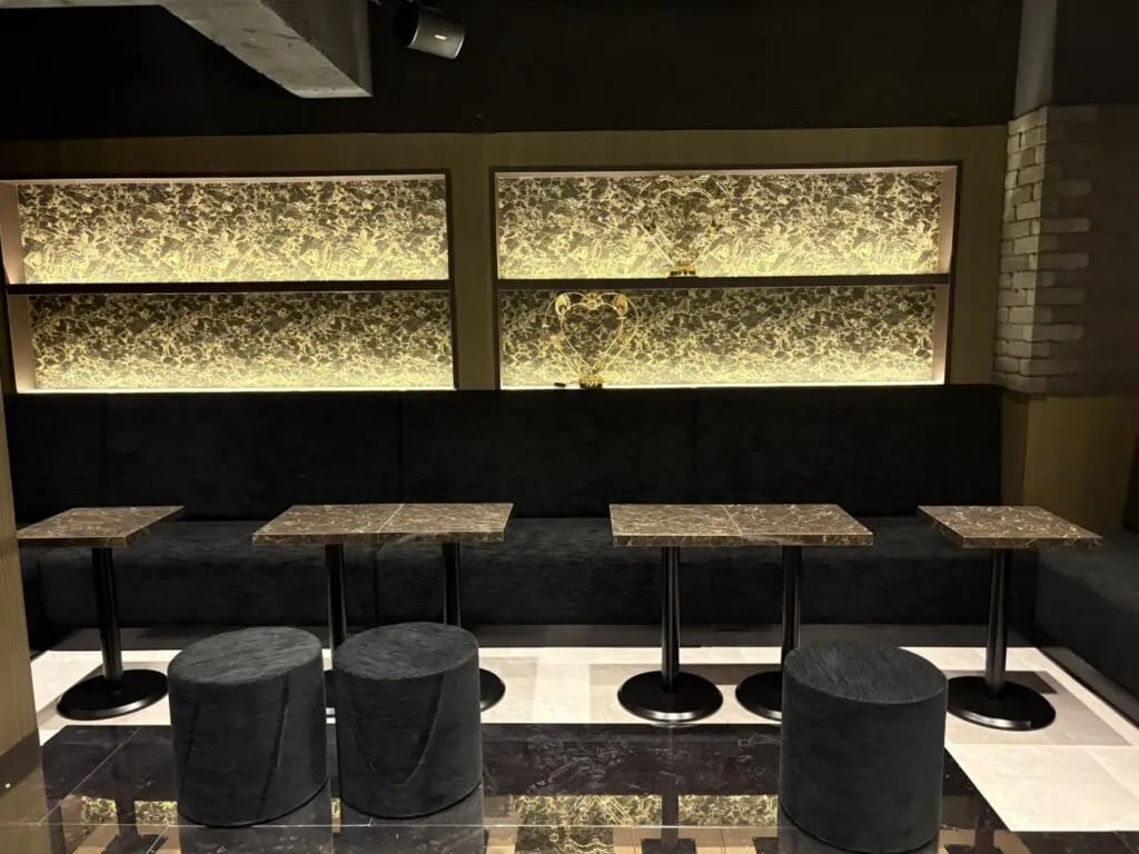 ハイスクールナナプラザの店内写真